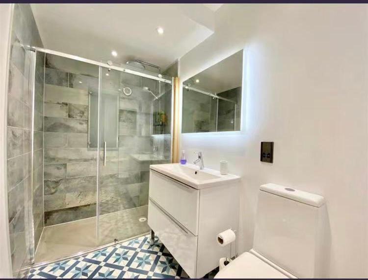 Plymouth Hoe - Stunning 2 Bedroom Lower Ground Floor Apartment Eksteriør bilde